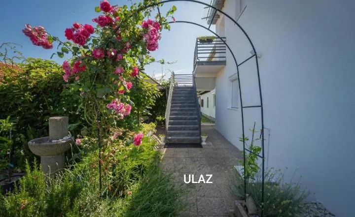 Apartman Aurora Parenzo Košinožići Horvátország